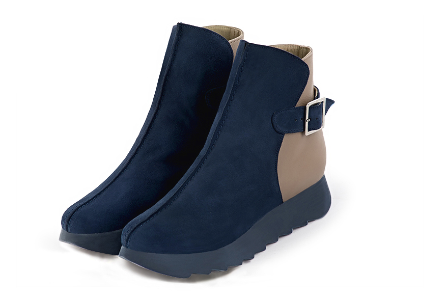 Women's navy blue and bronze beige elegant ankle boots, with buckles at the back. Round toe. Thick rubber soles - Front view